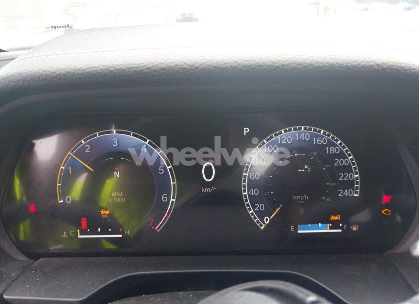 Photo 7 of 2023 Jeep Grand CHEROKEE LIMITED 4X4 (VIN 1C4RJHBG9PC533387)