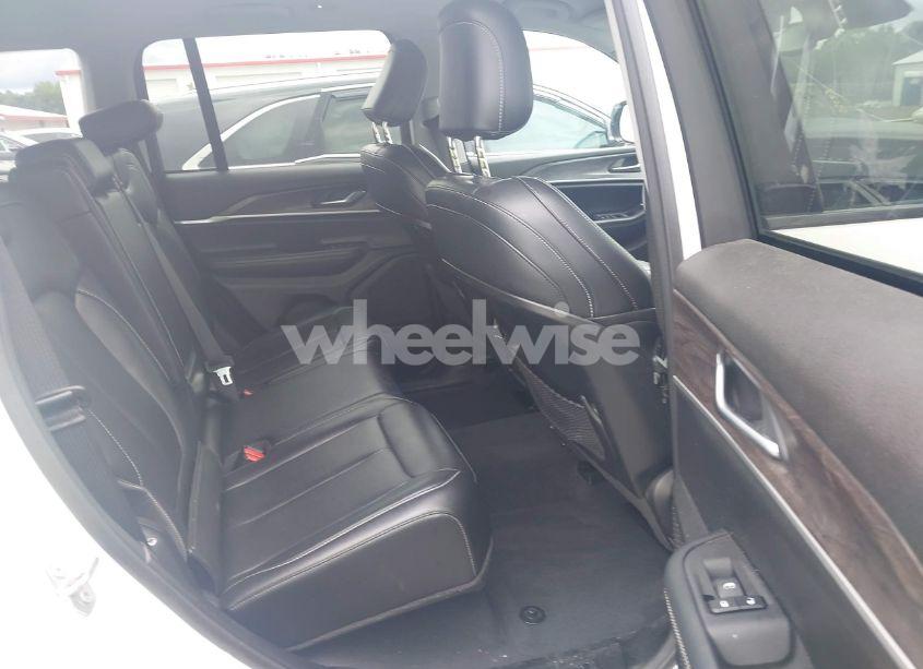 Photo 8 of 2023 Jeep Grand CHEROKEE LIMITED 4X4 (VIN 1C4RJHBG9PC533387)