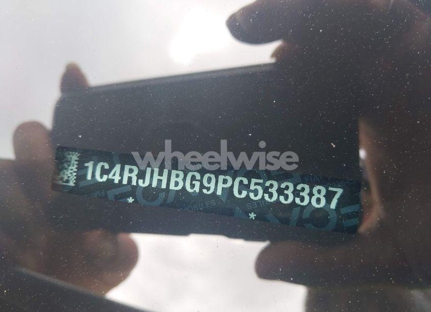 Photo 9 of 2023 Jeep Grand CHEROKEE LIMITED 4X4 (VIN 1C4RJHBG9PC533387)