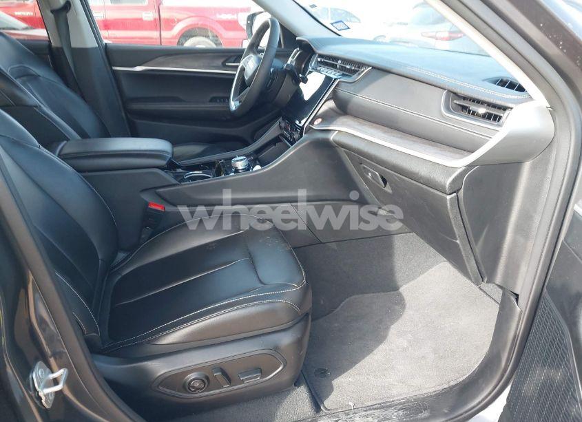 Photo 5 of 2023 Jeep Grand CHEROKEE LIMITED 4X4 (VIN 1C4RJHBG9PC546298)