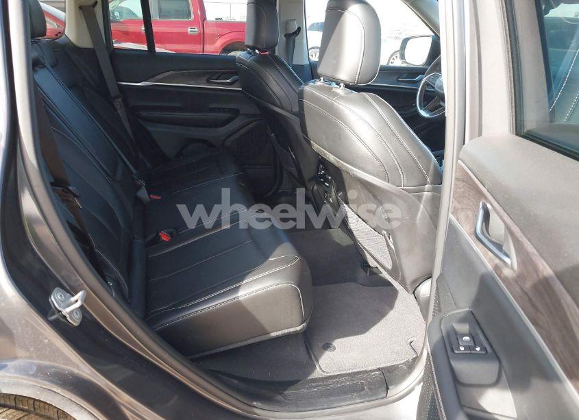 Photo 8 of 2023 Jeep Grand CHEROKEE LIMITED 4X4 (VIN 1C4RJHBG9PC546298)