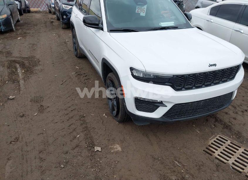 2023 Jeep Grand CHEROKEE LIMITED 4X4 (VIN 1C4RJHBG9PC560413) main photo