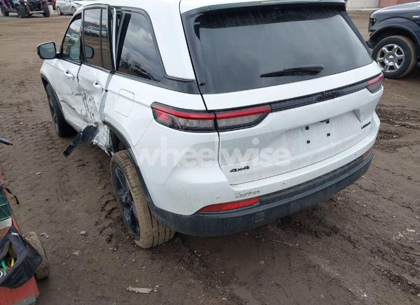 Photo 3 of 2023 Jeep Grand CHEROKEE LIMITED 4X4 (VIN 1C4RJHBG9PC560413)