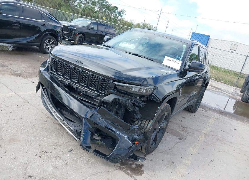 Photo 2 of 2023 Jeep Grand CHEROKEE LIMITED 4X4 (VIN 1C4RJHBG9PC569175)