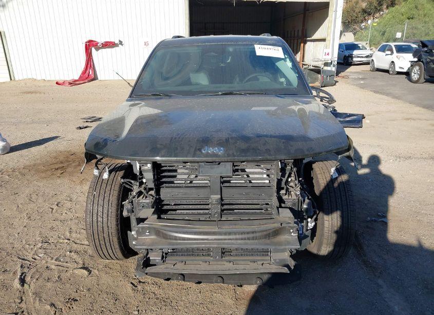 Photo 13 of 2023 Jeep Grand CHEROKEE LIMITED 4X4 (VIN 1C4RJHBG9PC645381)