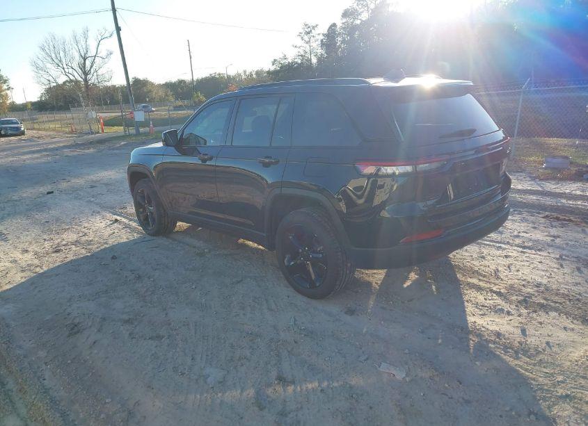 Photo 3 of 2024 Jeep Grand CHEROKEE LIMITED 4X4 (VIN 1C4RJHBG9RC141755)