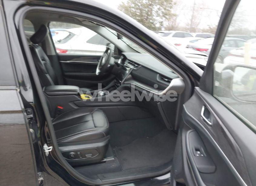 Photo 5 of 2023 Jeep Grand CHEROKEE LIMITED 4X4 (VIN 1C4RJHBGXPC569265)