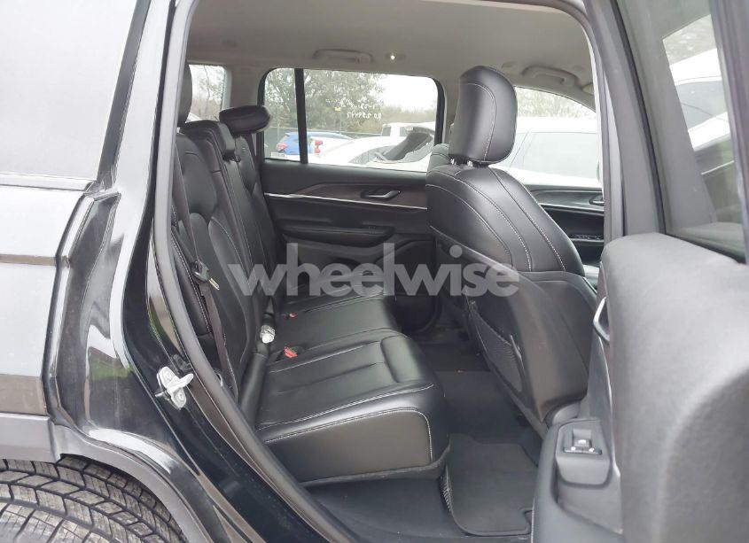 Photo 8 of 2023 Jeep Grand CHEROKEE LIMITED 4X4 (VIN 1C4RJHBGXPC569265)