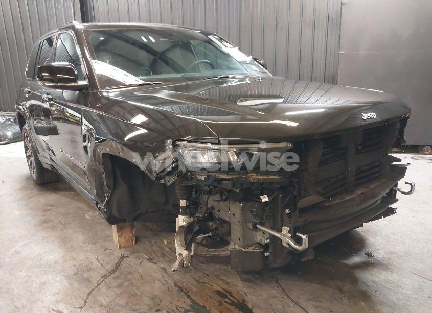 2023 Jeep Grand CHEROKEE OVERLAND 4X4 (VIN 1C4RJHDG0P8701157) main photo