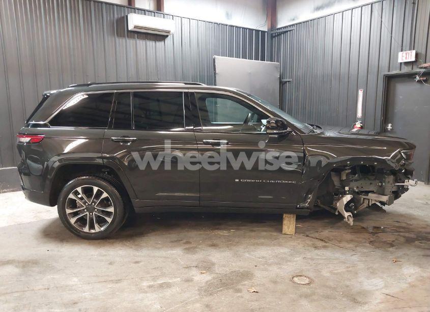 Photo 14 of 2023 Jeep Grand CHEROKEE OVERLAND 4X4 (VIN 1C4RJHDG0P8701157)