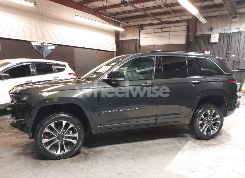 Photo 15 of 2023 Jeep Grand CHEROKEE OVERLAND 4X4 (VIN 1C4RJHDG0P8701157)