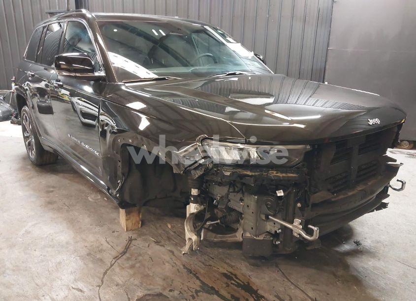 Photo 6 of 2023 Jeep Grand CHEROKEE OVERLAND 4X4 (VIN 1C4RJHDG0P8701157)