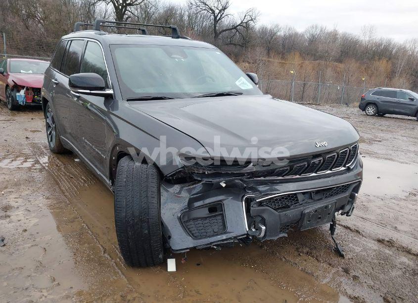 2022 Jeep Grand CHEROKEE OVERLAND 4X4 (VIN 1C4RJHDG1N8605700) main photo