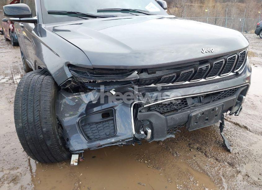 Photo 6 of 2022 Jeep Grand CHEROKEE OVERLAND 4X4 (VIN 1C4RJHDG1N8605700)