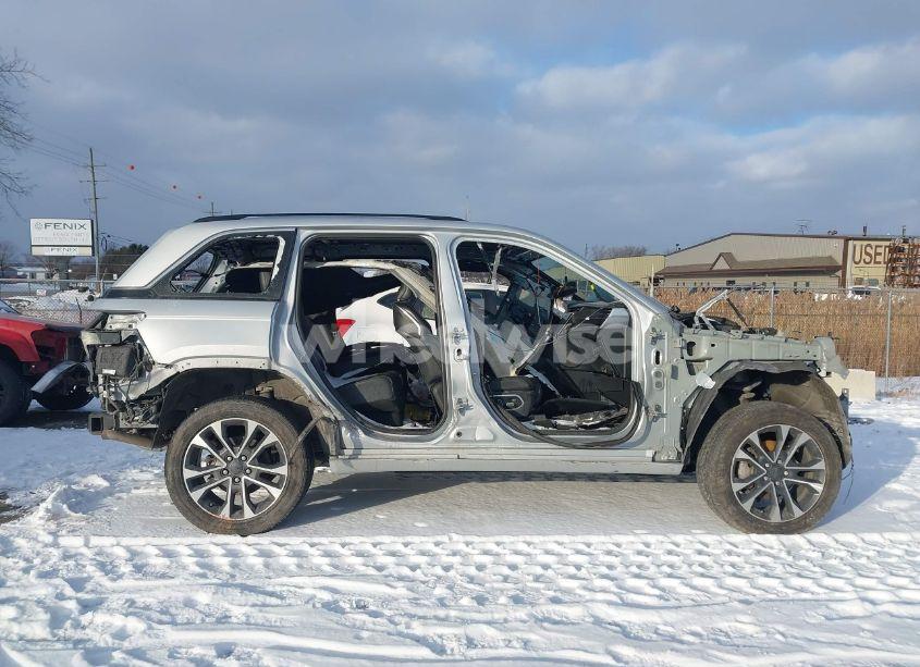 Photo 13 of 2022 Jeep Grand CHEROKEE OVERLAND 4X4 (VIN 1C4RJHDG1N8606751)