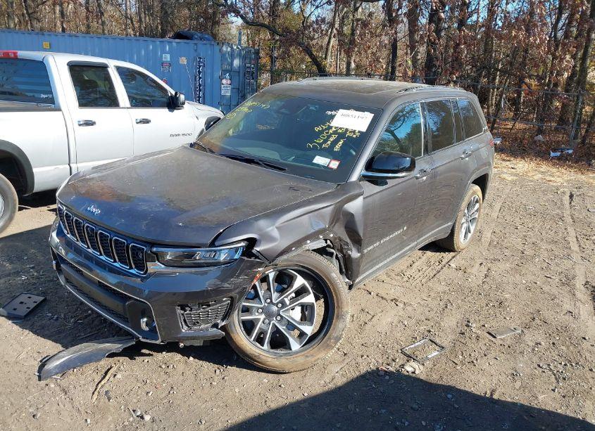 Photo 2 of 2023 Jeep Grand CHEROKEE OVERLAND 4X4 (VIN 1C4RJHDG2PC593301)