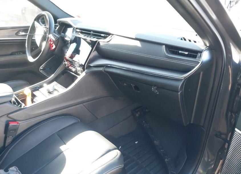 Photo 5 of 2023 Jeep Grand CHEROKEE OVERLAND 4X4 (VIN 1C4RJHDG2PC593301)