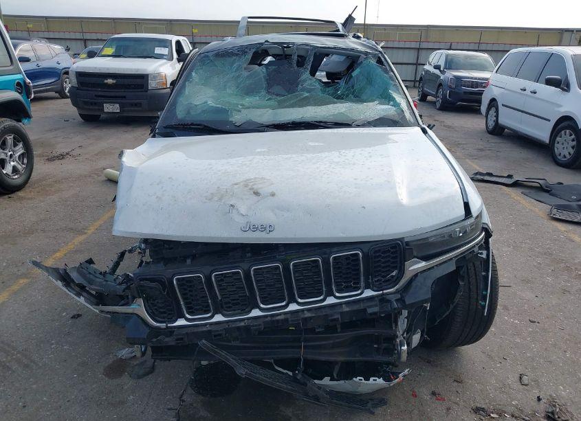 Photo 12 of 2022 Jeep Grand CHEROKEE OVERLAND 4X4 (VIN 1C4RJHDG3N8635796)