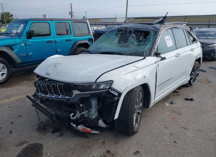 Photo 2 of 2022 Jeep Grand CHEROKEE OVERLAND 4X4 (VIN 1C4RJHDG3N8635796)