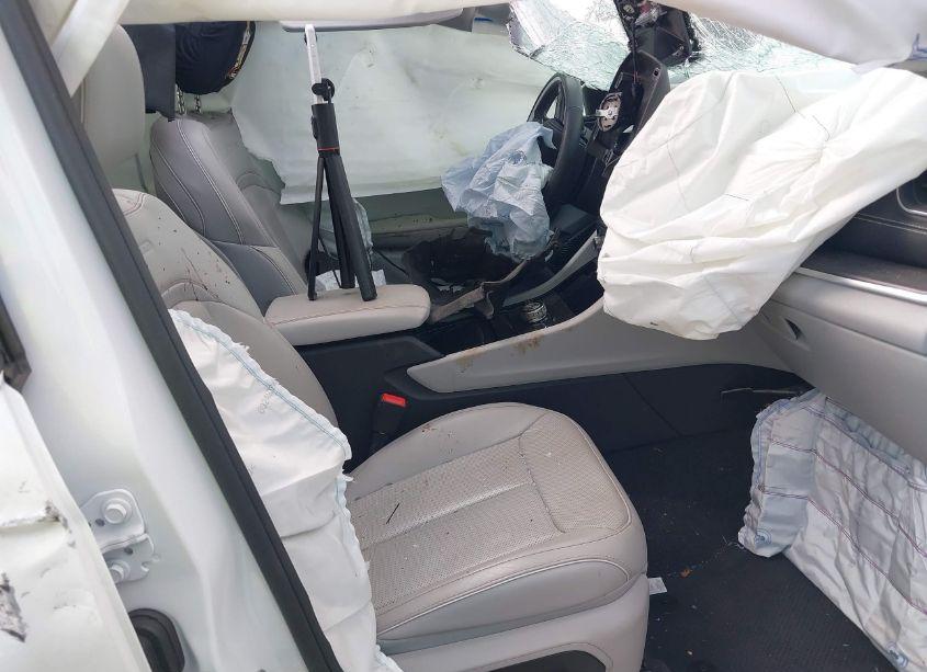 Photo 5 of 2022 Jeep Grand CHEROKEE OVERLAND 4X4 (VIN 1C4RJHDG3N8635796)