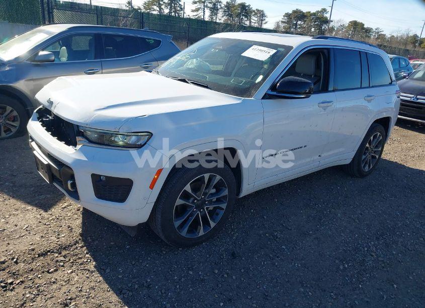 Photo 2 of 2023 Jeep Grand CHEROKEE OVERLAND 4X4 (VIN 1C4RJHDG3PC508742)