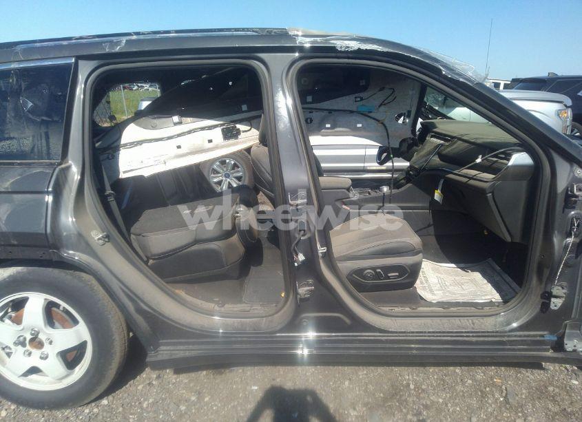 Photo 13 of 2023 Jeep Grand CHEROKEE OVERLAND (VIN 1C4RJHDG4PC548084)