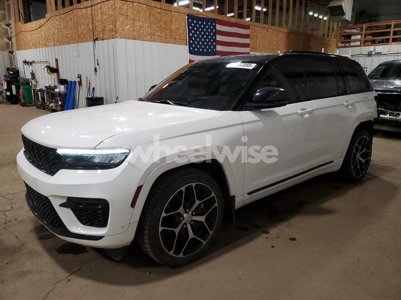 2022 JEEP GRAND CHEROKEE SUMMIT (VIN 1C4RJHEG5N8636222) main photo