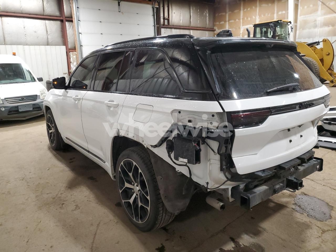 Photo 2 of 2022 JEEP GRAND CHEROKEE SUMMIT (VIN 1C4RJHEG5N8636222)