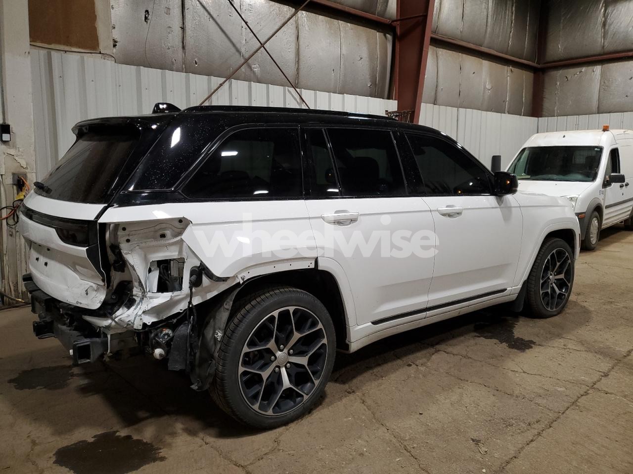 Photo 3 of 2022 JEEP GRAND CHEROKEE SUMMIT (VIN 1C4RJHEG5N8636222)