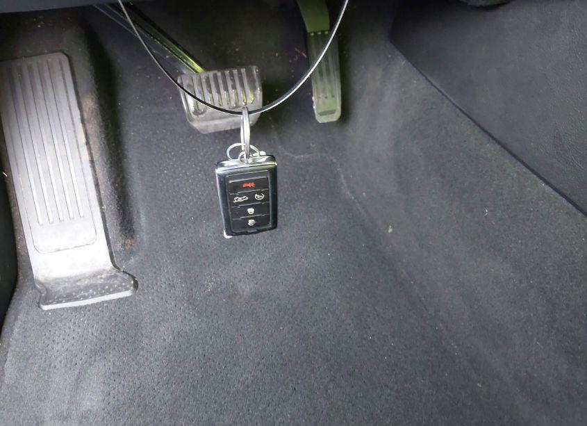 Photo 11 of 2023 Jeep Grand CHEROKEE L LAREDO 4X2 (VIN 1C4RJJAG0P8856156)