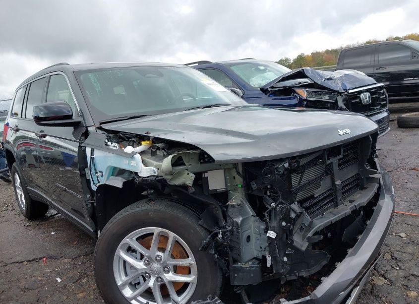 Photo 6 of 2023 Jeep Grand CHEROKEE L LAREDO 4X2 (VIN 1C4RJJAG0P8856156)