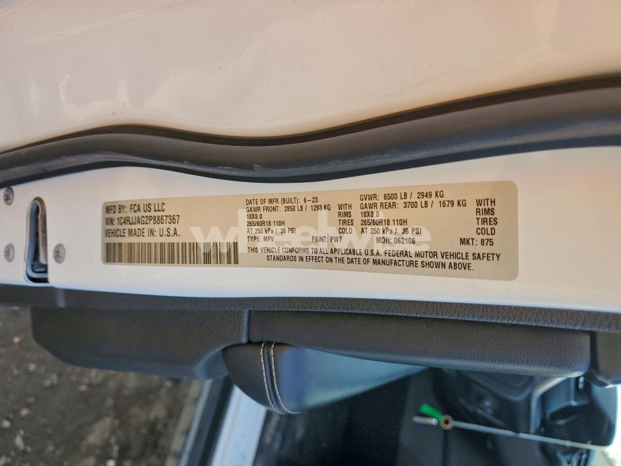 Photo 13 of 2023 JEEP GRAND CHEROKEE L LAREDO (VIN 1C4RJJAG2P8867367)