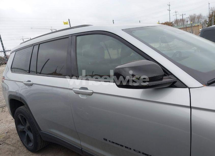 Photo 13 of 2023 Jeep Grand CHEROKEE L ALTITUDE 4X2 (VIN 1C4RJJAG2P8890387)