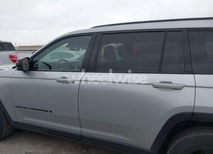 Photo 14 of 2023 Jeep Grand CHEROKEE L ALTITUDE 4X2 (VIN 1C4RJJAG2P8890387)