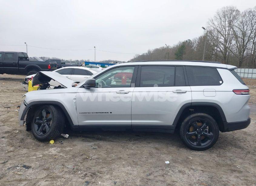 Photo 15 of 2023 Jeep Grand CHEROKEE L ALTITUDE 4X2 (VIN 1C4RJJAG4P8843779)