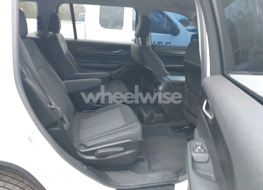 Photo 8 of 2023 Jeep Grand CHEROKEE L LAREDO 4X2 (VIN 1C4RJJAG5P8843337)