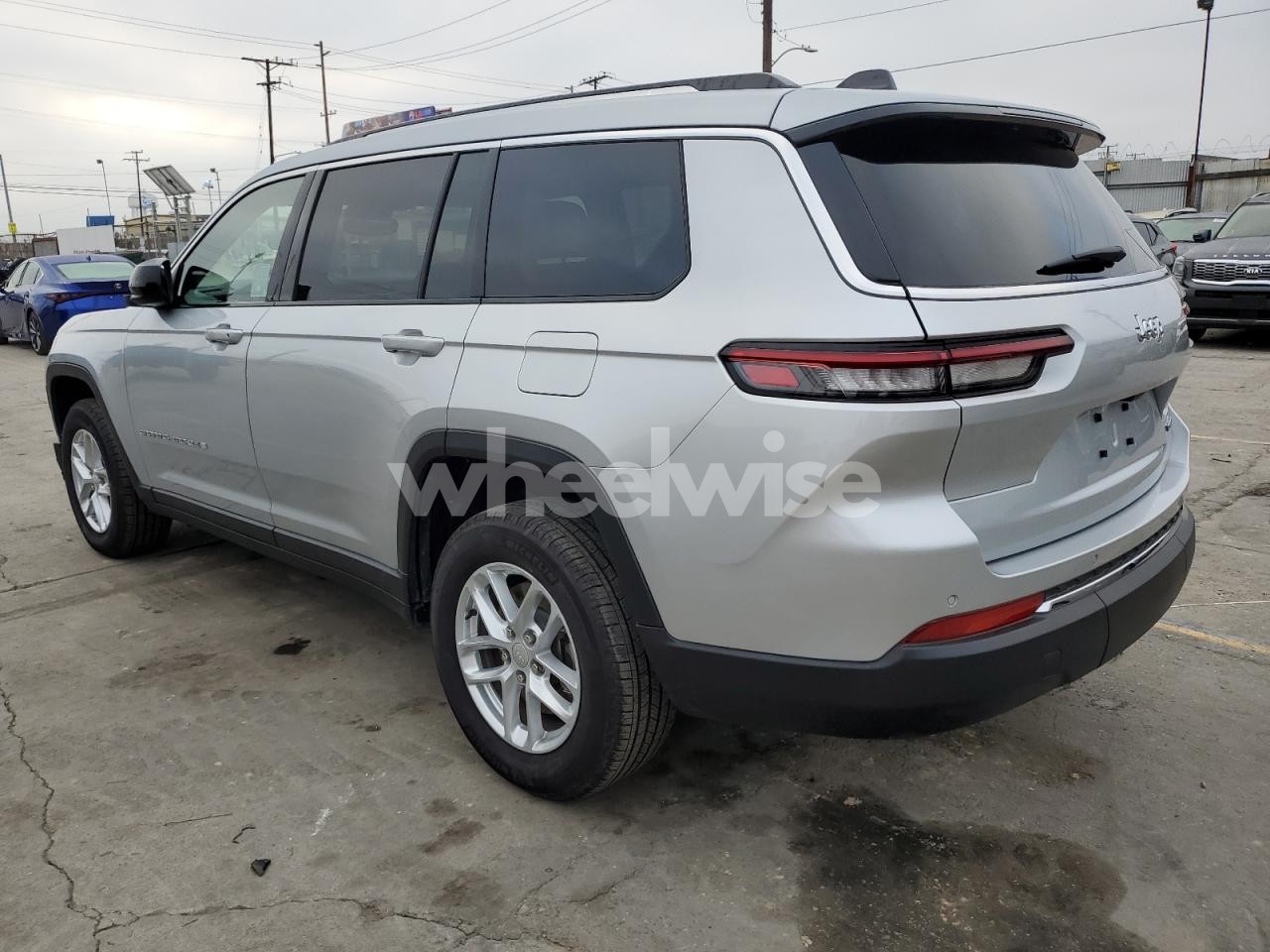 Photo 2 of 2023 JEEP GRAND CHEROKEE L LAREDO (VIN 1C4RJJAG5P8912043)