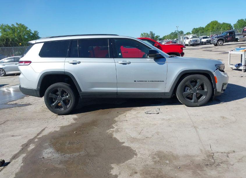 Photo 13 of 2023 Jeep Grand CHEROKEE L ALTITUDE 4X2 (VIN 1C4RJJAG7P8901447)