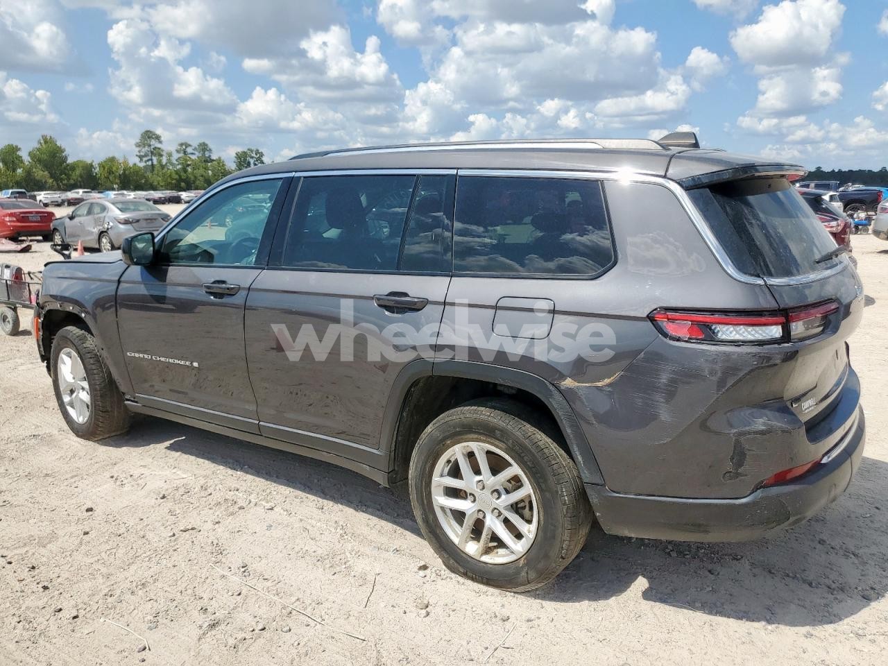 Photo 2 of 2023 JEEP GRAND CHEROKEE L LAREDO (VIN 1C4RJJAG9P8755150)