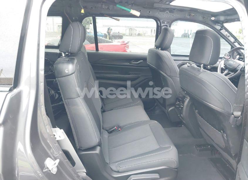 Photo 8 of 2024 Jeep Grand CHEROKEE L LAREDO X 4X2 (VIN 1C4RJJAG9R8953181)