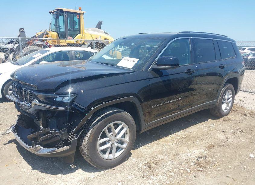 Photo 2 of 2023 Jeep Grand CHEROKEE L LAREDO 4X2 (VIN 1C4RJJAGXP8867021)