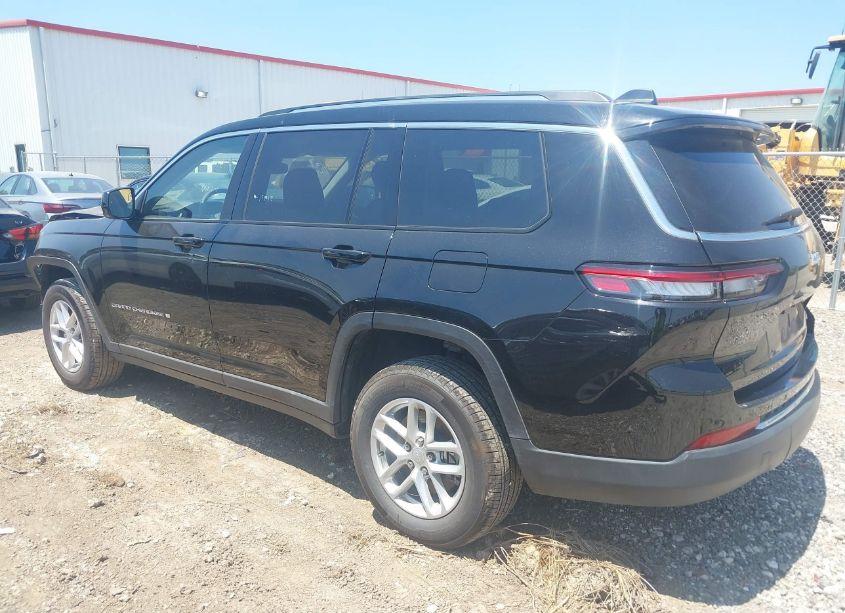 Photo 3 of 2023 Jeep Grand CHEROKEE L LAREDO 4X2 (VIN 1C4RJJAGXP8867021)