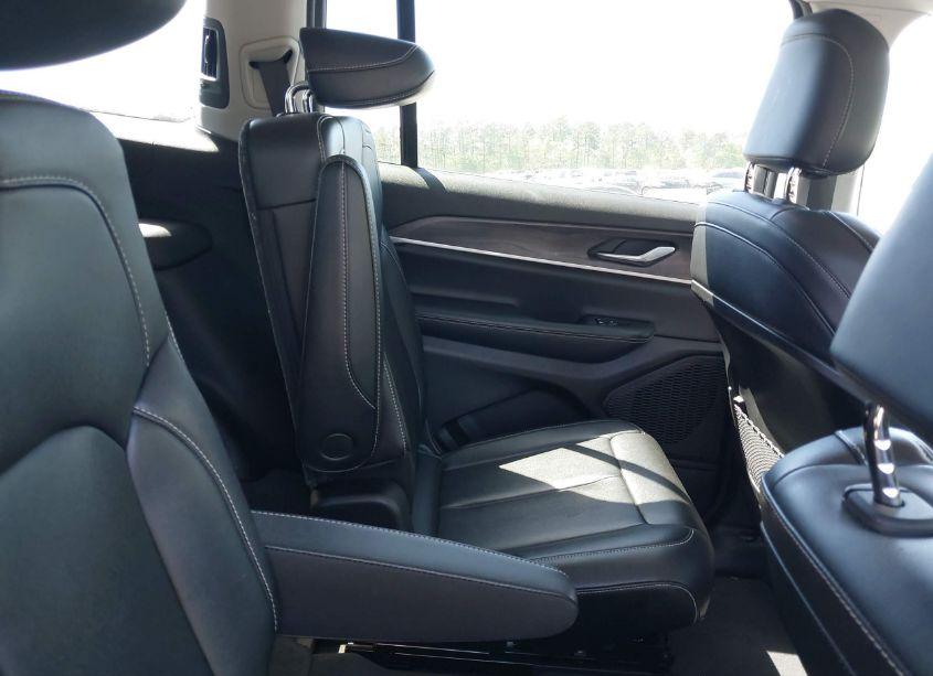 Photo 8 of 2023 Jeep Grand CHEROKEE L LIMITED 4X2 (VIN 1C4RJJBG0P8806968)