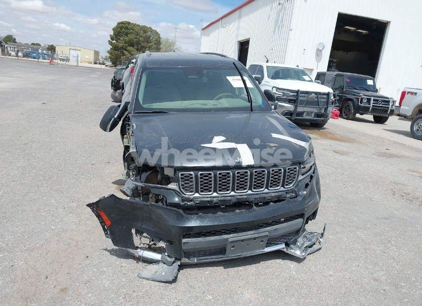 Photo 12 of 2023 Jeep Grand CHEROKEE L LIMITED 4X2 (VIN 1C4RJJBG4P8843652)
