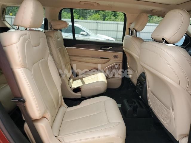 Photo 10 of 2021 JEEP GRAND CHEROKEE L LIMITED (VIN 1C4RJJBG5M8126382)