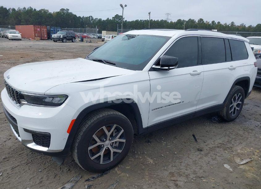 Photo 2 of 2024 Jeep Grand CHEROKEE L LIMITED 4X2 (VIN 1C4RJJBG6R8922629)