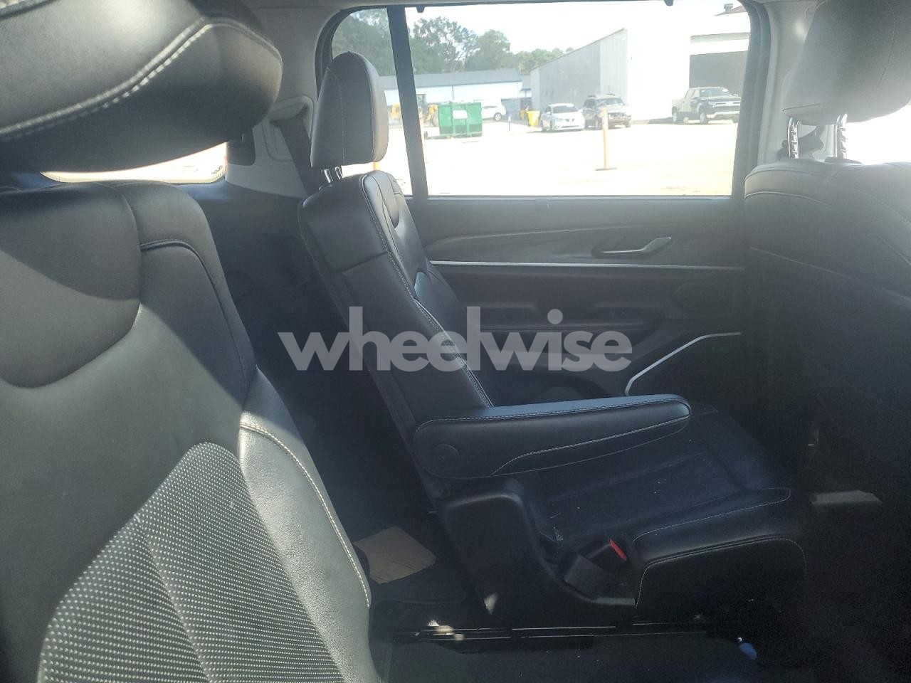 Photo 11 of 2022 JEEP GRAND CHEROKEE L LIMITED (VIN 1C4RJJBG8N8537311)