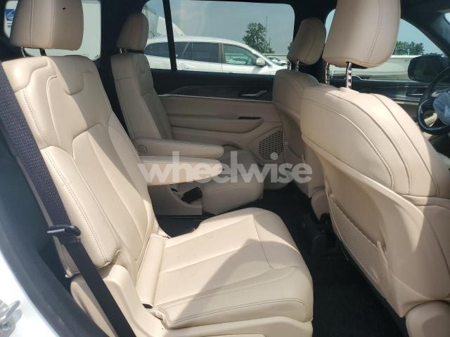 Photo 10 of 2023 JEEP GRAND CHEROKEE L LIMITED (VIN 1C4RJJBG9P8811683)