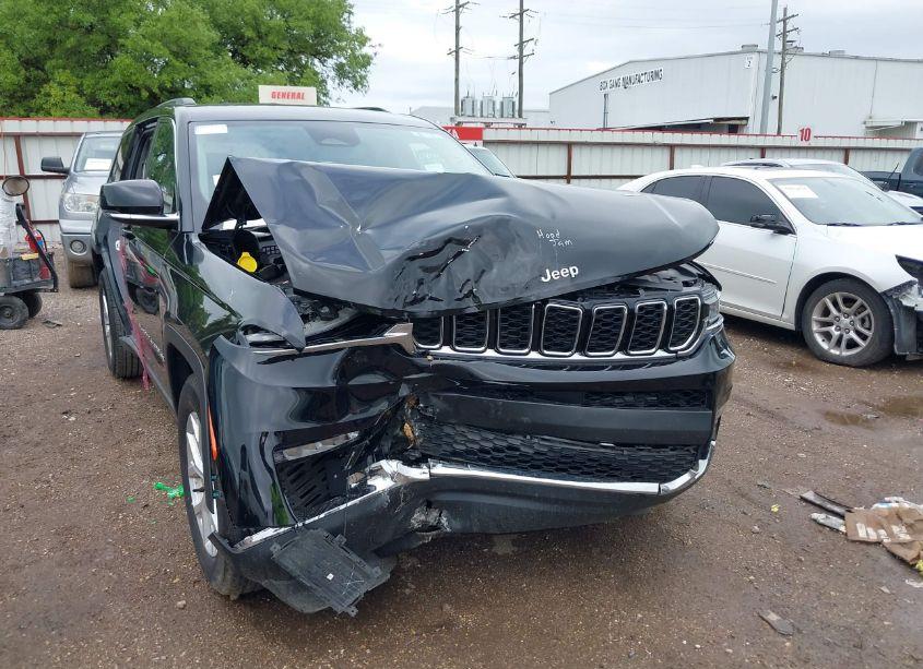 Photo 6 of 2023 Jeep Grand CHEROKEE L LIMITED 4X2 (VIN 1C4RJJBGXP8733642)