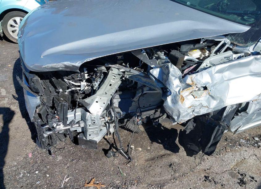 Photo 16 of 2023 Jeep Grand CHEROKEE L OVERLAND 4X2 (VIN 1C4RJJDG4P8703940)